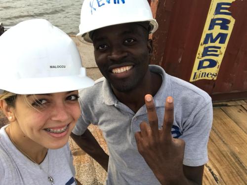 bonifacio foto due ragazzi sorridenti .jpg